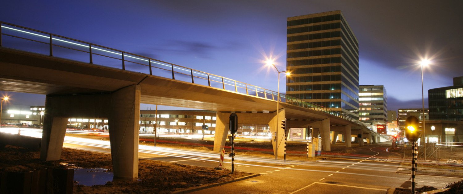 concrete bus bridge Almere, bridgbe design by ipv Delft