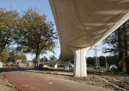 low view from Auke Vleerstraat bridge, Enschede, bridge design by ipv Delft