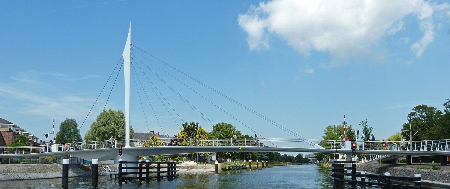 bycicle bridge Rijswijk, movable bridge, bridge design by ipv Delft