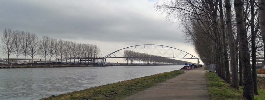 elevation slender bicycle bridge Nigtevecht design ipv Delft